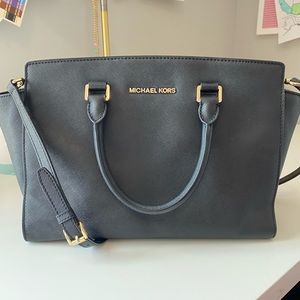 MICHAEL Michael Kors Large Selma Zip Top Satchel
